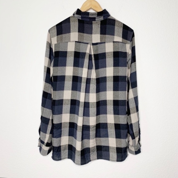 BlankNYC NWT Faux Wrap Plaid High Low Button Down Top Black Gray Size Small - Picture 9 of 11